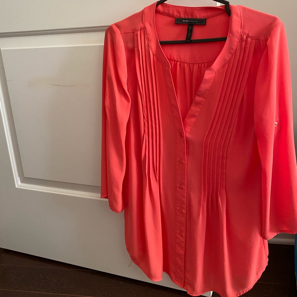 Beautiful coral BCBGmaxazria blouse